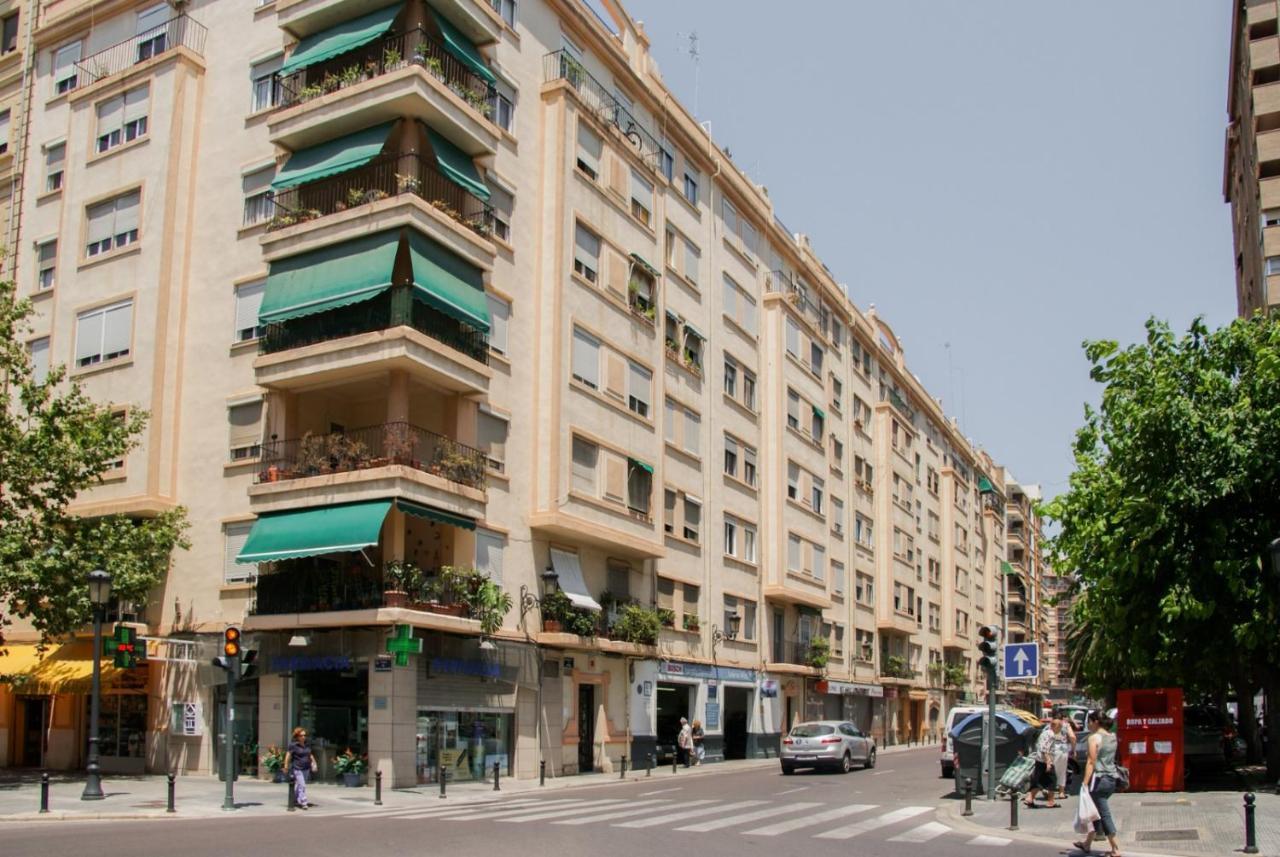 Apartamentos Fv Flats Valencia - Mestalla 7 Eksteriør billede